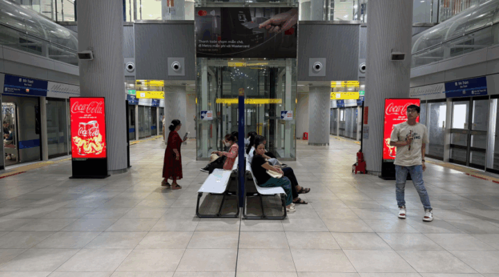 Metro – điểm chạm truyền thông mới