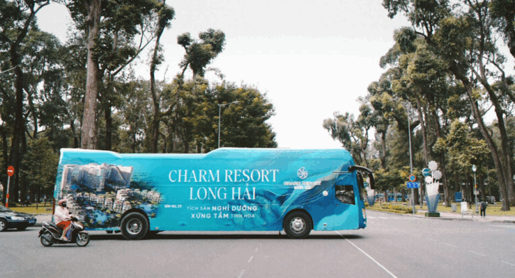 Roadshow quảng cáo mang đến trải nghiệm thực tế sống động, kết nối trực tiếp với khách hàng.